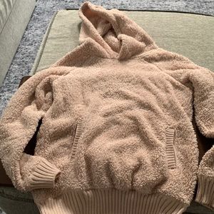 Garage fluffy top size small